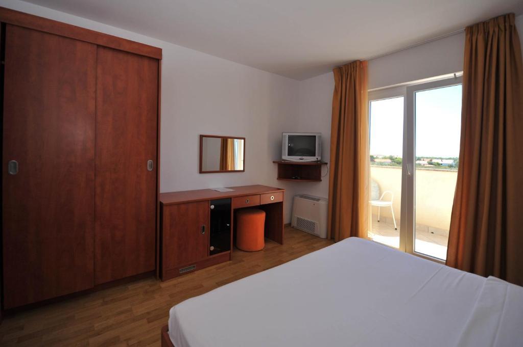 Bed & Breakfast Jugo Novalja Zewnętrze zdjęcie