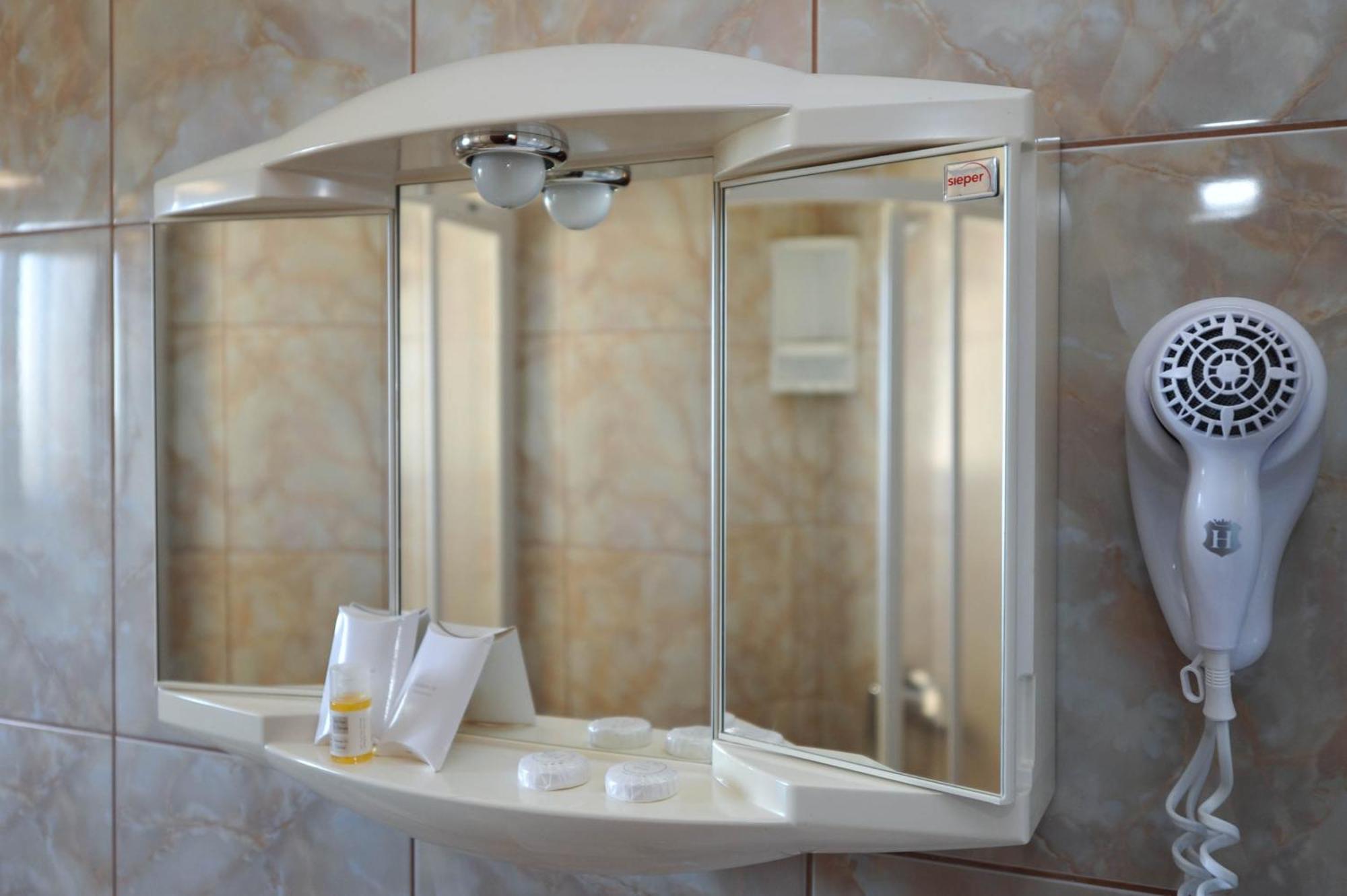 Bed & Breakfast Jugo Novalja Zewnętrze zdjęcie